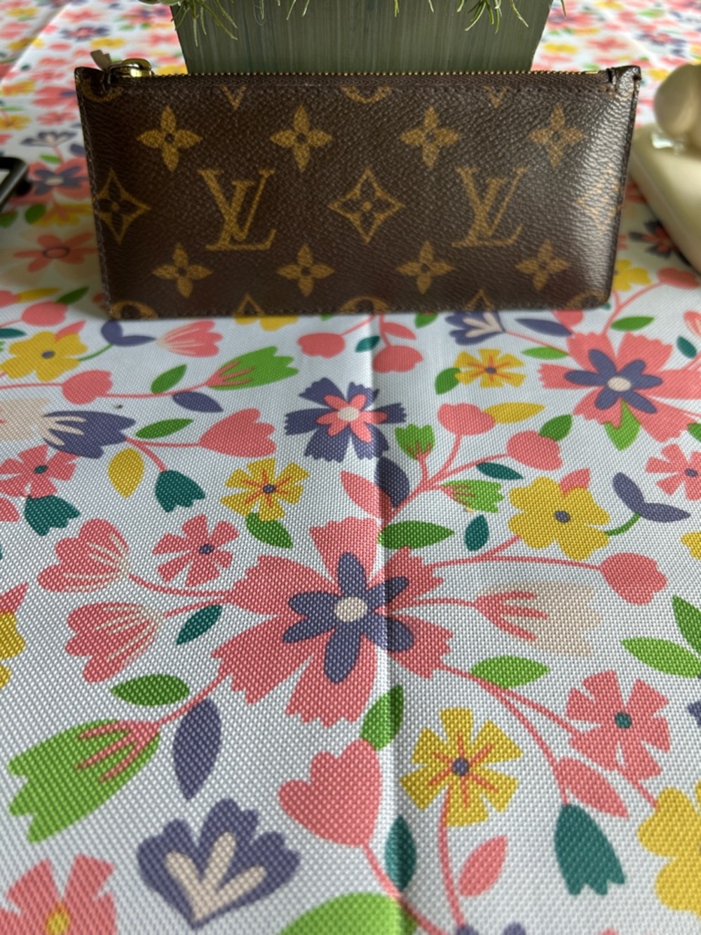 Louis Vuitton Monogram Canvas Zip Pouch in Brown and Gold with pink zipper pull - Picture 2 of 9